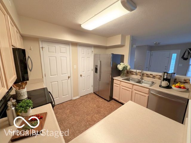 5447 Kelvington Lane, Indianapolis, IN 46254