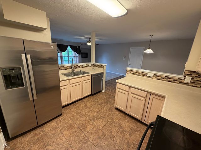 5447 Kelvington Lane, Indianapolis, IN 46254