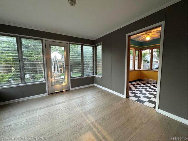 821 Pemberton Road, Grosse Pointe Park, MI 48230