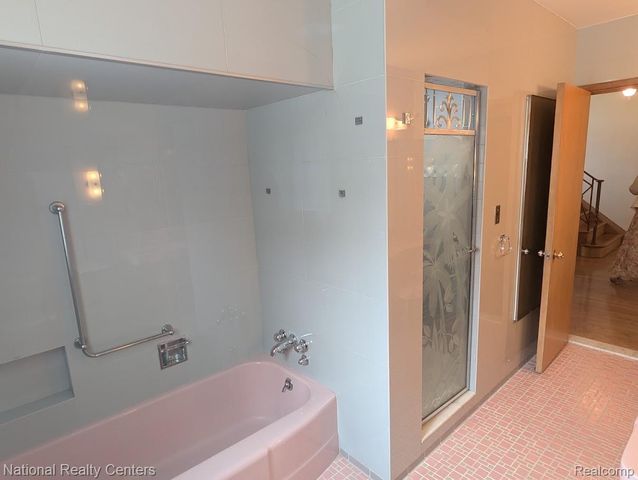 821 Pemberton Road, Grosse Pointe Park, MI 48230