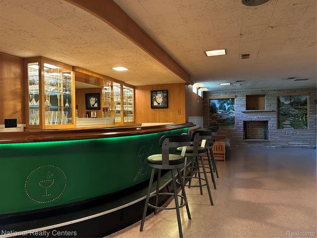 821 Pemberton Road, Grosse Pointe Park, MI 48230