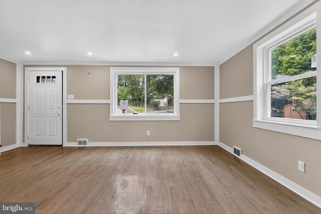 6 NORBERT ST, Pittsburgh, PA 15202