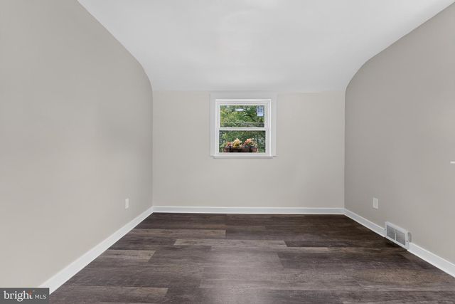6 NORBERT ST, Pittsburgh, PA 15202