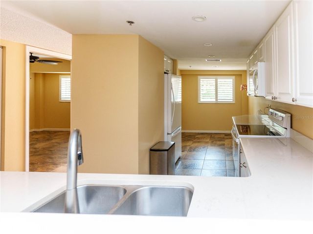 9510 HARBOR GREENS WAY 207, Seminole, FL 33776