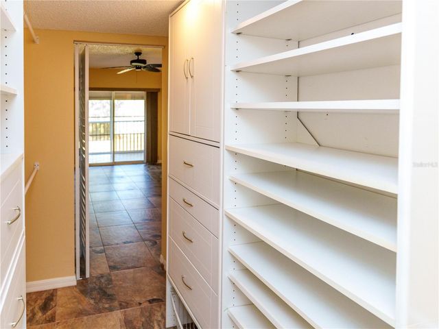 9510 HARBOR GREENS WAY 207, Seminole, FL 33776