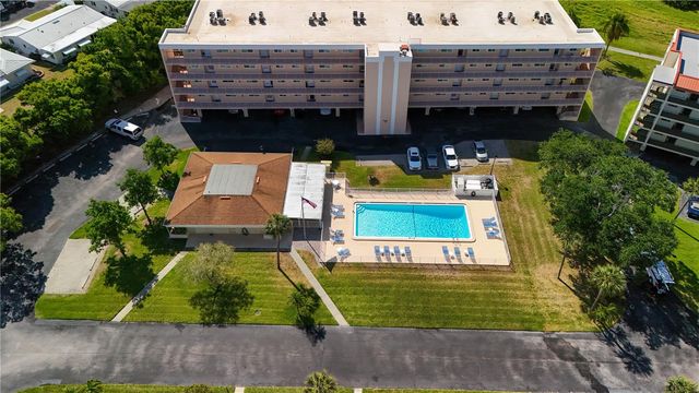 9510 HARBOR GREENS WAY 207, Seminole, FL 33776