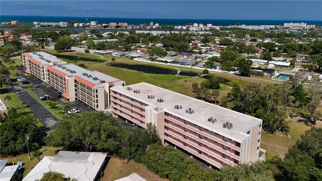 9510 HARBOR GREENS WAY 207, Seminole, FL 33776