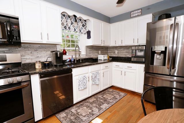 90 Green Road, Raymond, NH 03077