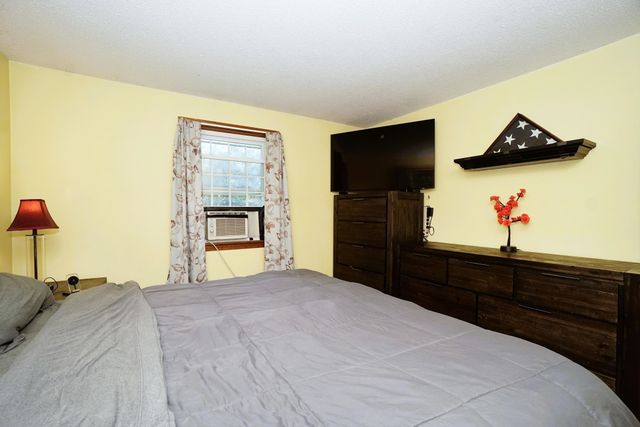 90 Green Road, Raymond, NH 03077
