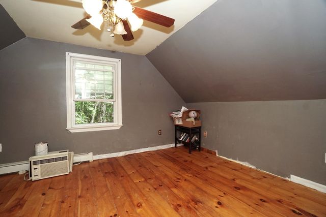 90 Green Road, Raymond, NH 03077