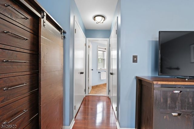 50 Pine St 215, Montclair Twp., NJ 07042