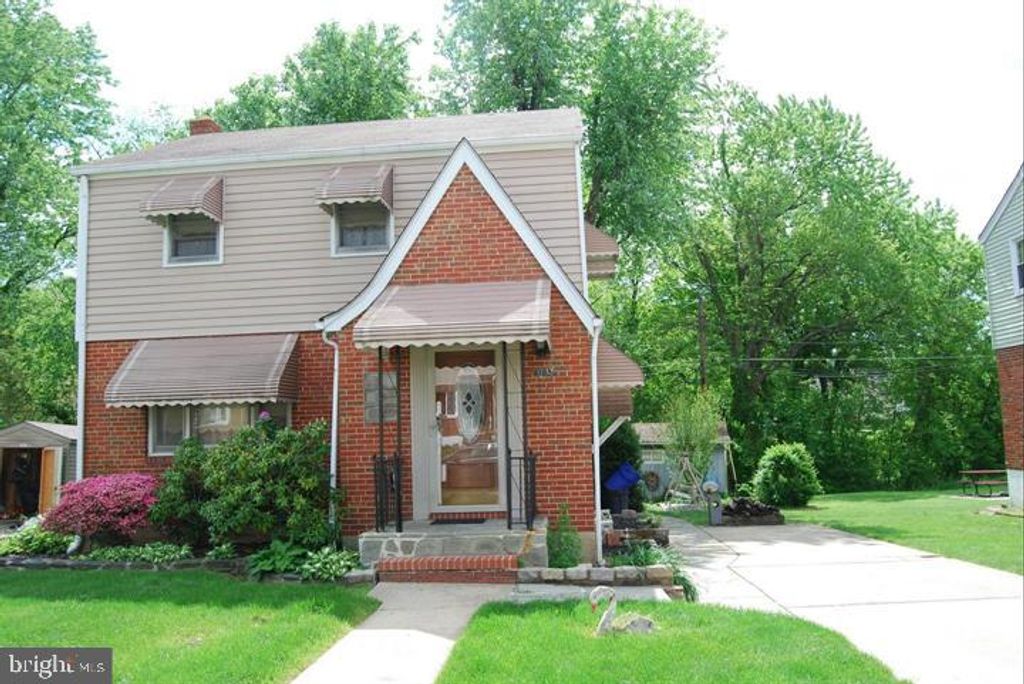 8105 WOODHAVEN RD, Baltimore, MD 21237