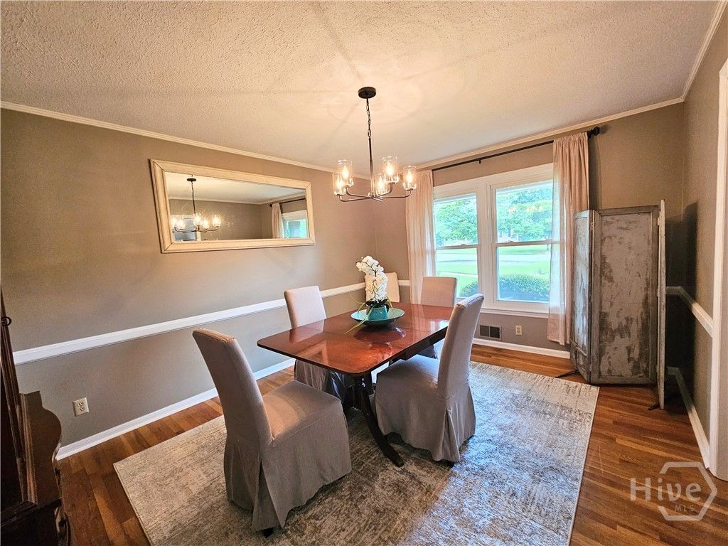 Image 10 of property listing at 160 Edgewood Drive, Athens, GA 30606