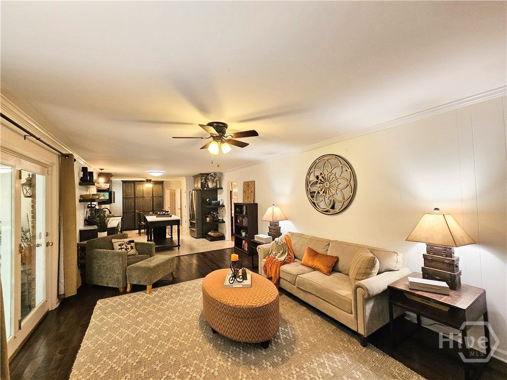 Image 14 of property listing at 160 Edgewood Drive, Athens, GA 30606