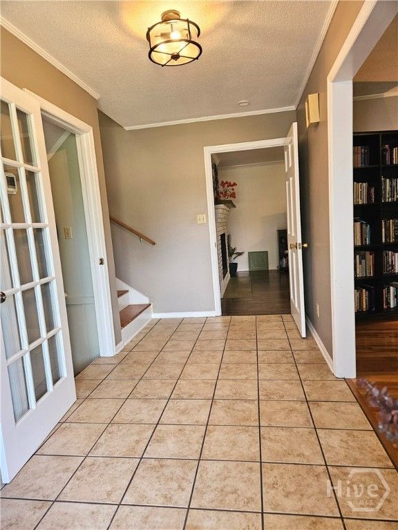 Image 3 of property listing at 160 Edgewood Drive, Athens, GA 30606