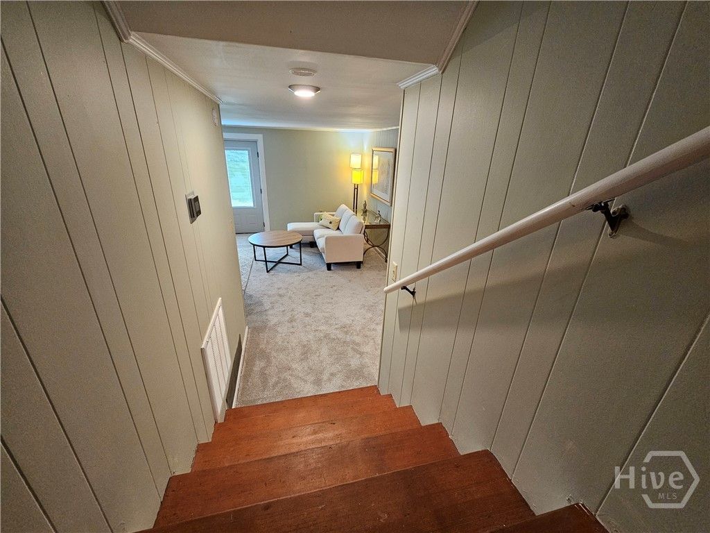 Image 41 of property listing at 160 Edgewood Drive, Athens, GA 30606