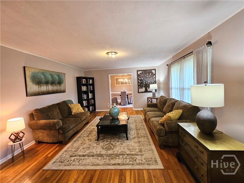 Image 5 of property listing at 160 Edgewood Drive, Athens, GA 30606