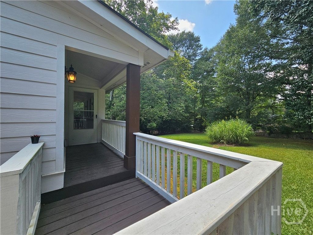 Image 58 of property listing at 160 Edgewood Drive, Athens, GA 30606