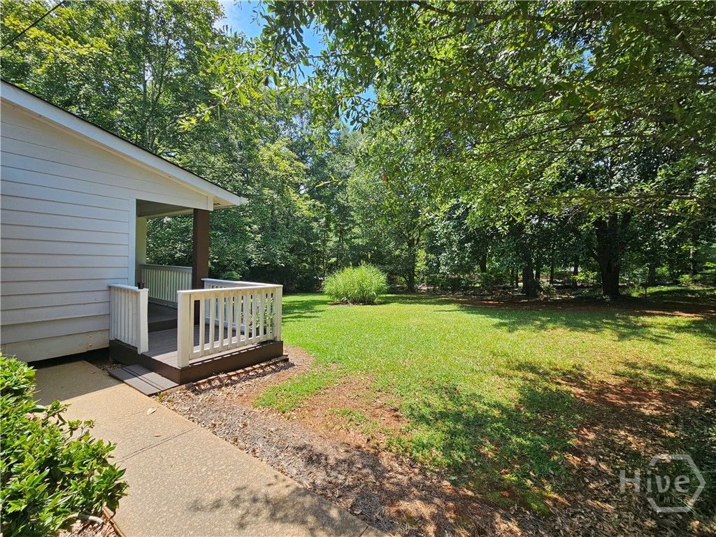 Image 59 of property listing at 160 Edgewood Drive, Athens, GA 30606
