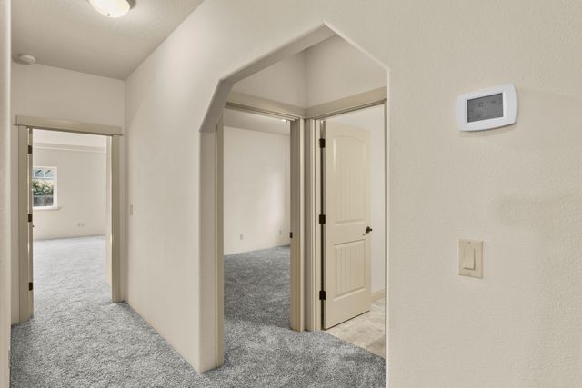 1054 Pumpkin Ridge Drive, Eagle Point, OR 97524