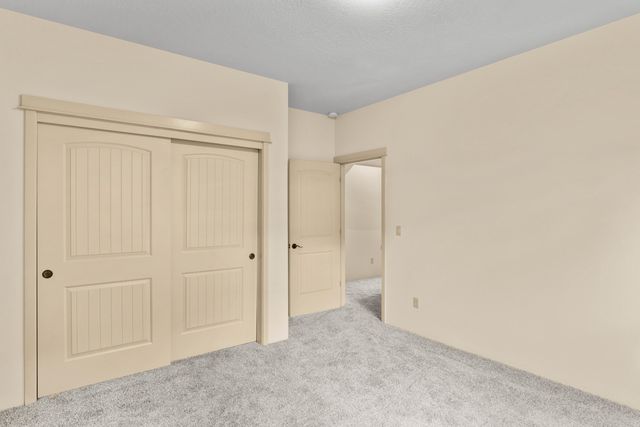 1054 Pumpkin Ridge Drive, Eagle Point, OR 97524