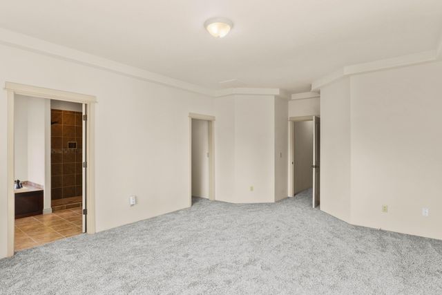 1054 Pumpkin Ridge Drive, Eagle Point, OR 97524