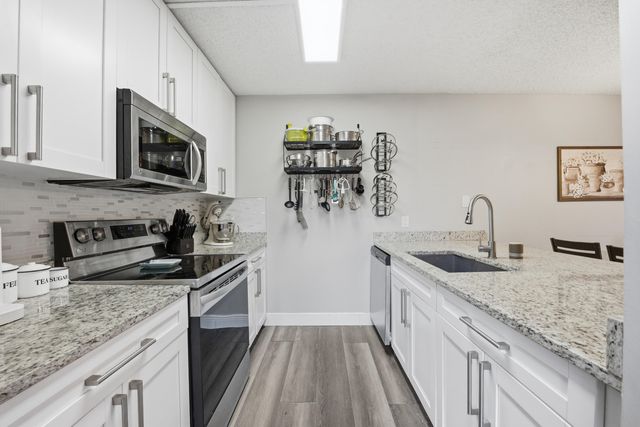 2306 23rd Lane, Greenacres, FL 33463