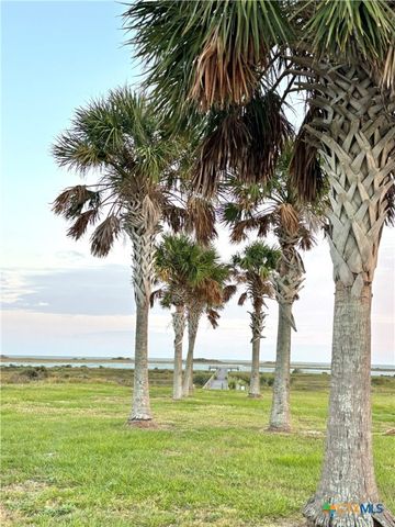 159 Chateau Way, Port O'connor, TX 77982