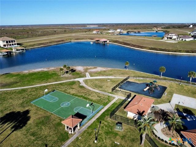 159 Chateau Way, Port O'connor, TX 77982
