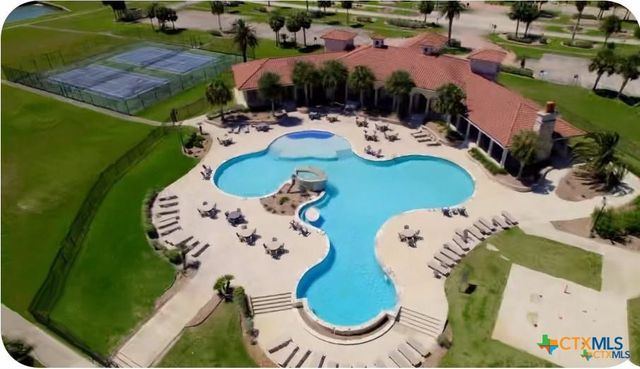 159 Chateau Way, Port O'connor, TX 77982