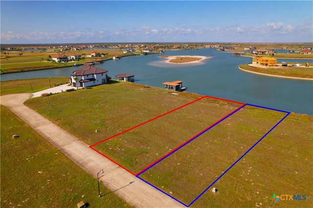 159 Chateau Way, Port O'connor, TX 77982
