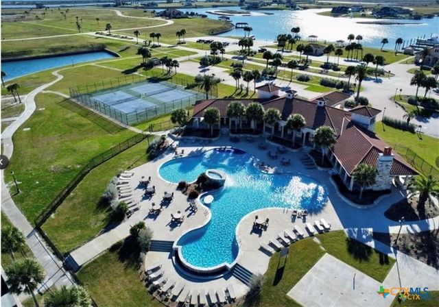 159 Chateau Way, Port O'connor, TX 77982