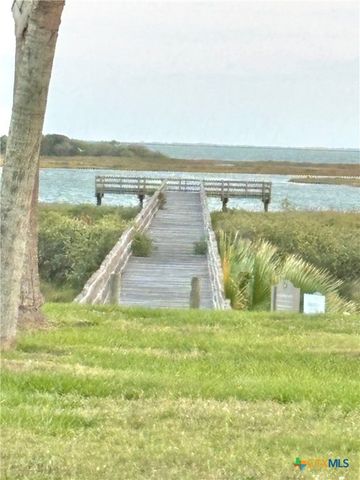 159 Chateau Way, Port O'connor, TX 77982