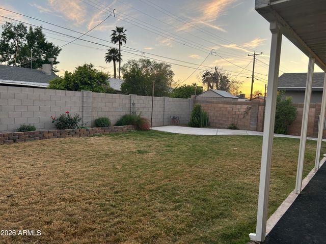 217 E GENEVA Drive, Tempe, AZ 85282