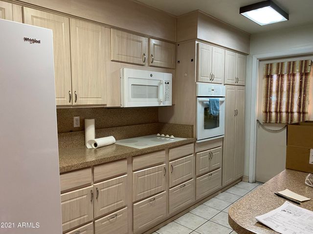 217 E GENEVA Drive, Tempe, AZ 85282