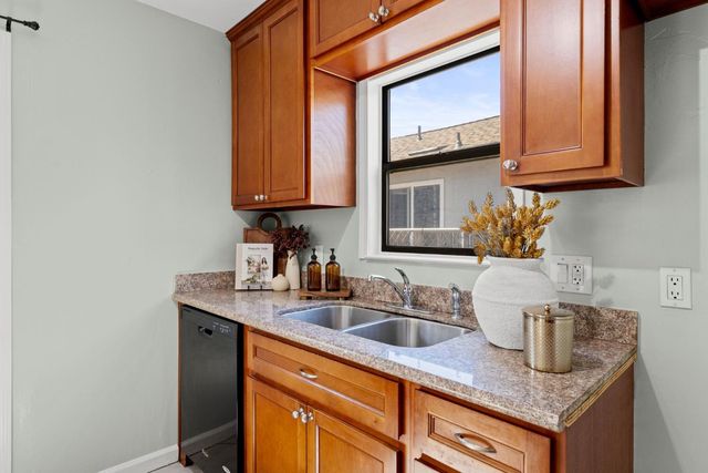 6350 35th Ave, Sacramento, CA 95824