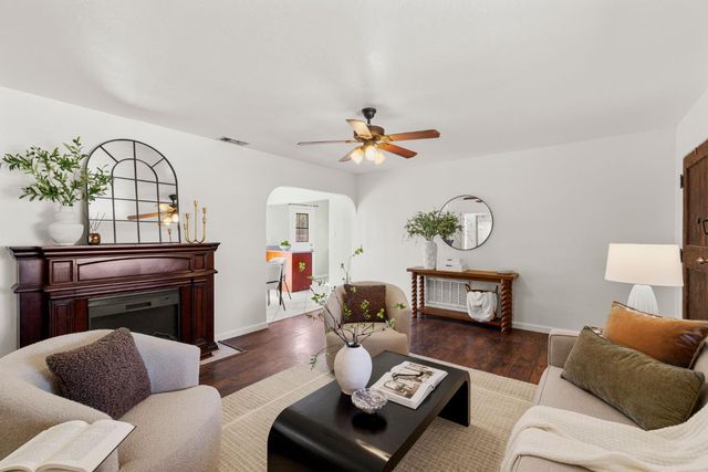 6350 35th Ave, Sacramento, CA 95824