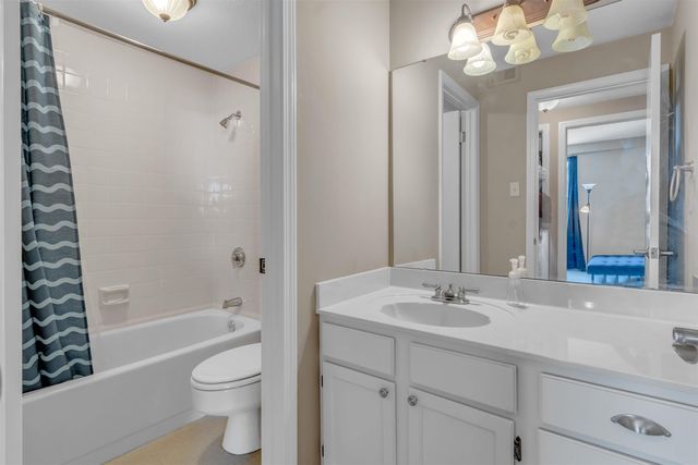 109 N Main St Apt 1212, Memphis, TN 38103