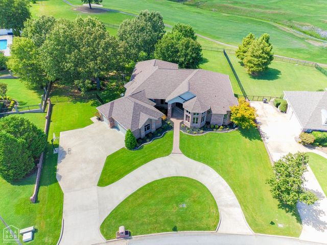 2911 ridgepointe, Jonesboro, AR 72404