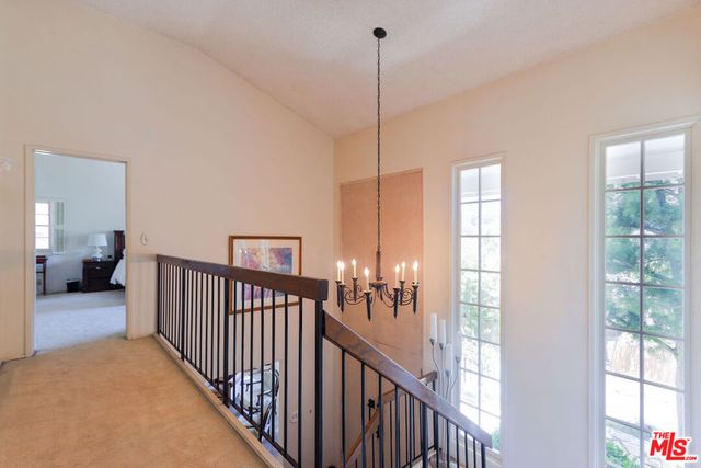 12145 La Casa Lane, Los Angeles, CA 90049