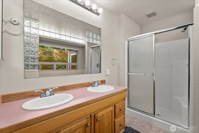 28316 190th Street SE, Kent, WA 98042