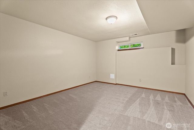 28316 190th Street SE, Kent, WA 98042