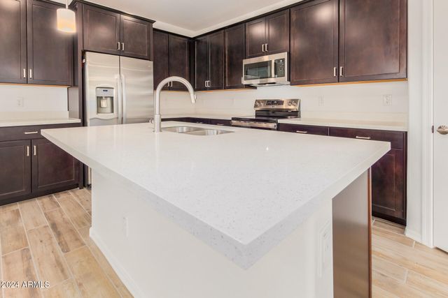 1871 E HAMPTON Lane 101, Gilbert, AZ 85295