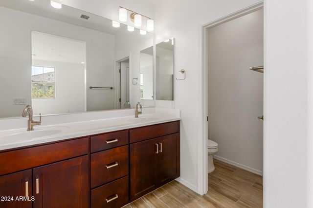 1871 E HAMPTON Lane 101, Gilbert, AZ 85295