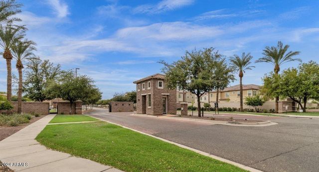 1871 E HAMPTON Lane 101, Gilbert, AZ 85295