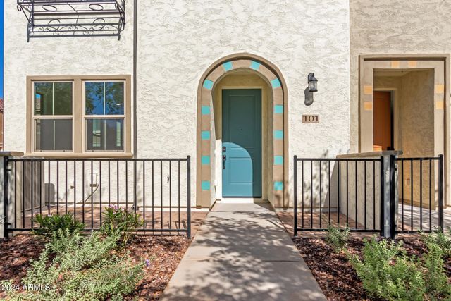 1871 E HAMPTON Lane 101, Gilbert, AZ 85295