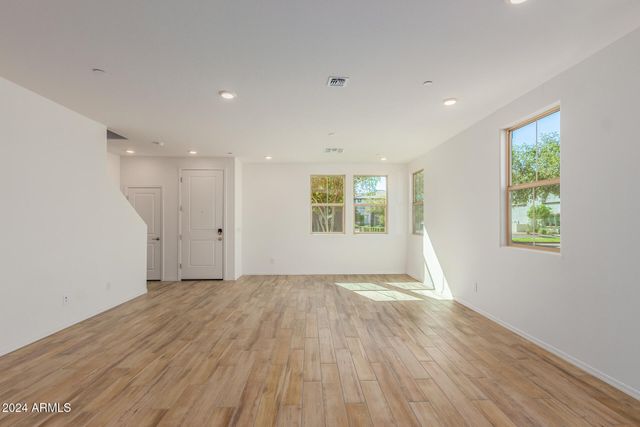 1871 E HAMPTON Lane 101, Gilbert, AZ 85295