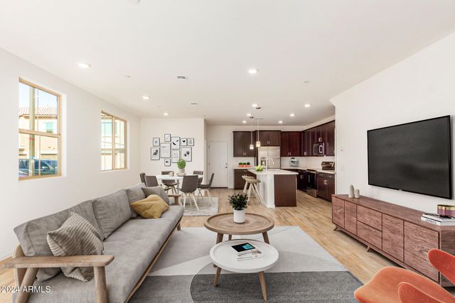 1871 E HAMPTON Lane 101, Gilbert, AZ 85295
