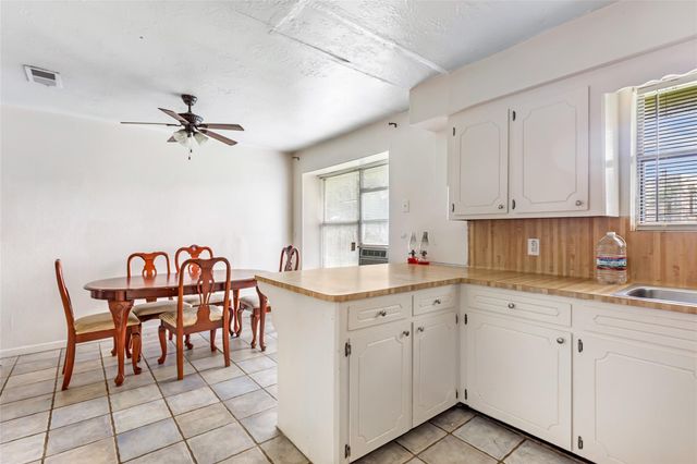 81 Dogwood St, Shepherd, TX 77371