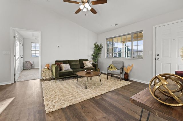 125 Hillview Court, Heath, OH 43056